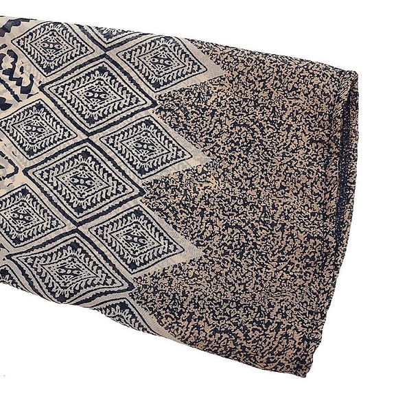 Elegant wrap top cover up and traditional geometric design - Picture 7 of 7